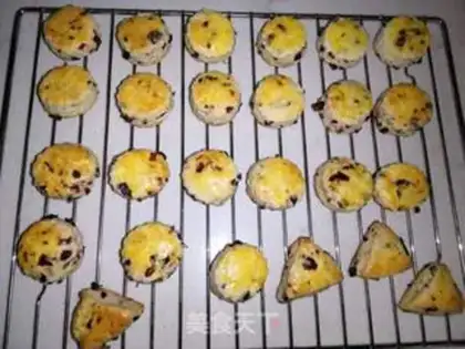 Make Cranberry cream scone step 15