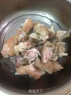 Make Pepper salt pig feet step 0