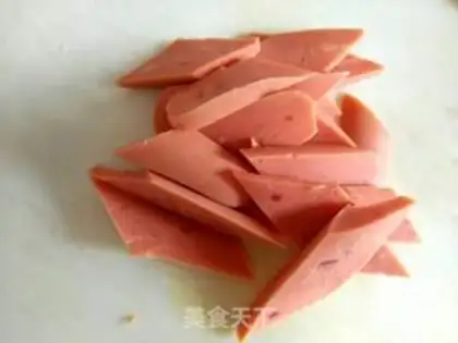 Make Scrap and ham cucumber step 1