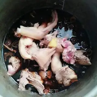 Make Tea mushrooms, duck soup step 3