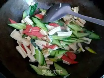 Make Scrap and ham cucumber step 6