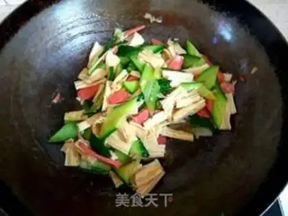 Make Scrap and ham cucumber step 7