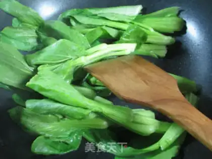 Make Shrimp-flavored cabbage step 2