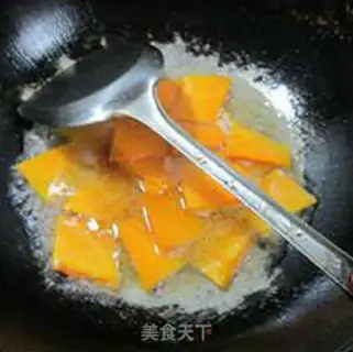 Make Pumpkin fried shrimp step 7