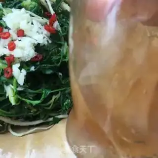 Make Garlic gravy step 9