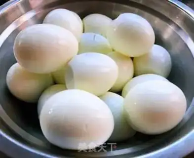 Make Spicy beer and eggs step 3