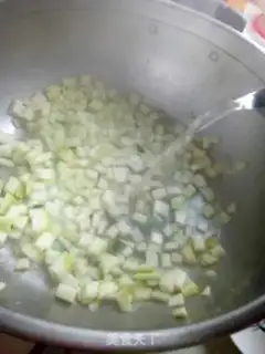 Make Pumpkin with eggs soup step 6