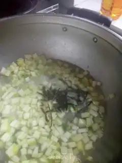 Make Pumpkin with eggs soup step 7