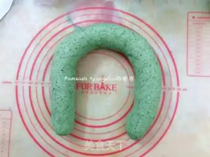 Make Spinach willow buns step 5