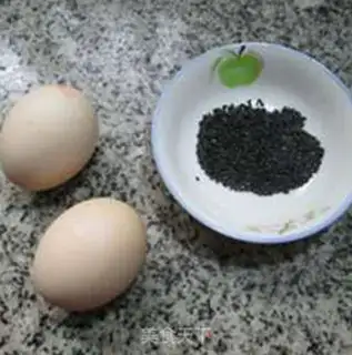 Make Creamed sesame eggs step 1
