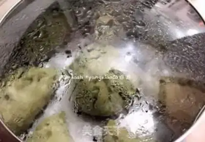 Make Spinach willow buns step 11
