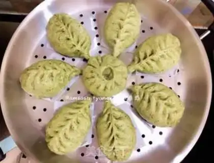 Make Spinach willow buns step 12