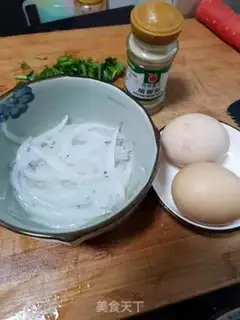 Make Silverfish fried eggs step 0