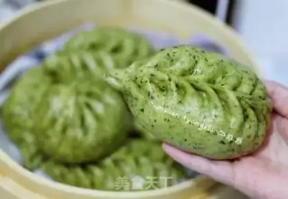 Make Spinach willow buns step 13