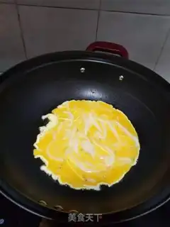 Make Silverfish fried eggs step 2