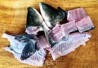 Make Sour fish soup step 2