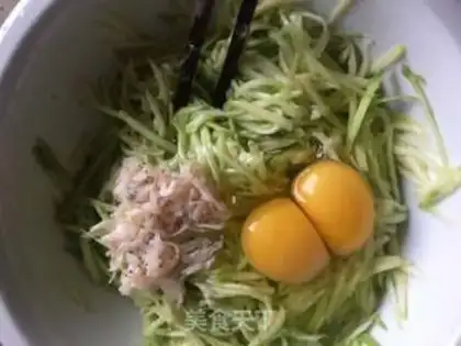 Make Cracker eggcake step 2