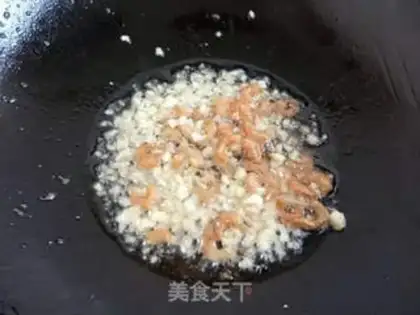 Make Scrambled with rice step 2