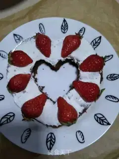 Make Six inches of strawberry cake step 8