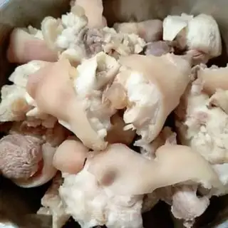 Make Pig hoofed quail eggs step 3