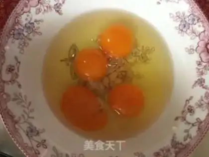 Make Fried eggs with sprouts step 2