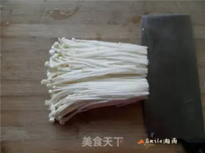 Make Flowers with expensive sausage mushrooms step 1