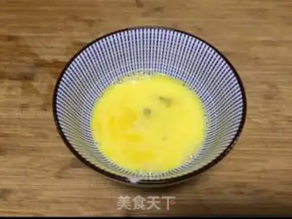 Make ♪ Scrambled eggs soup ♪ step 1