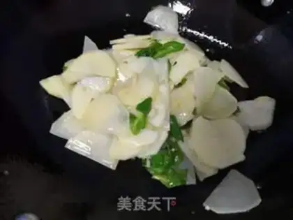 Make Chili potato chips step 8