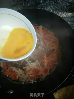 Make Tomatoes, mushroom and egg soup step 12