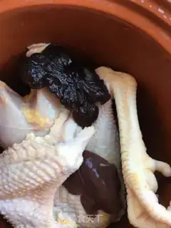 Make The chicken soup step 1