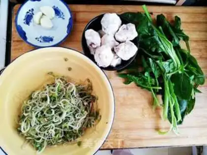 Make Spicy noodles step 0