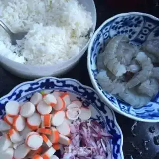 Make Shrimp fried rice step 2