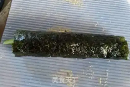 Make Delicious sushi rolls step 5
