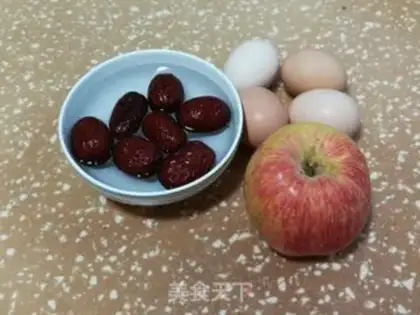 Make Apple-tree egg soup step 0