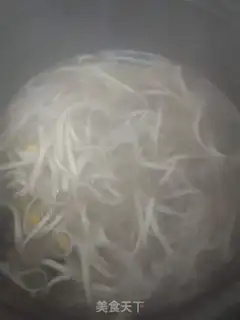 Make Sandpot corn noodles step 1