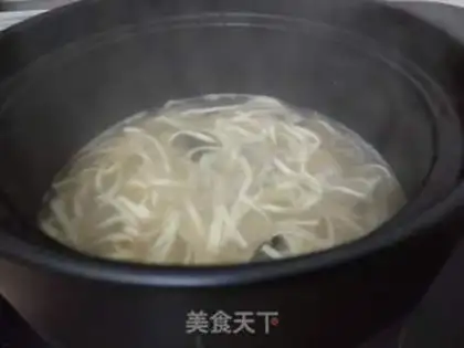 Make Sandpot corn noodles step 2