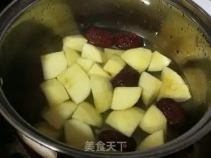 Make Apple-tree egg soup step 3