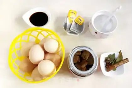 Make Red sugar tea eggs step 0