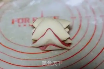 Make Rose buns step 9