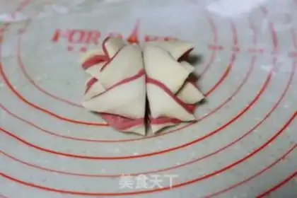 Make Rose buns step 10