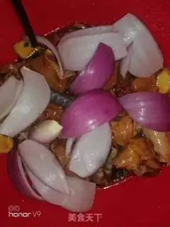 Make Chicken onions and potatoes step 1
