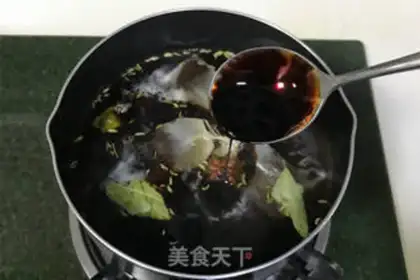 Make Red sugar tea eggs step 5