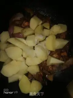 Make Chicken onions and potatoes step 5