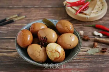 Make Red sugar tea eggs step 8