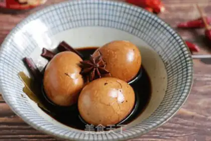 Make Red sugar tea eggs step 9