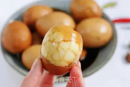 Make Red sugar tea eggs step 10