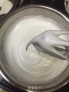 Make Yogurt cake step 4