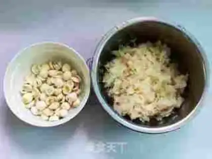 Make The silver ear of Lotus step 3