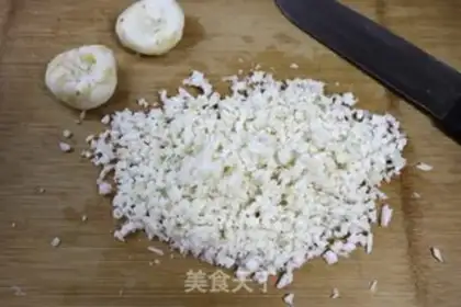 Make Spam pork dumplings step 4