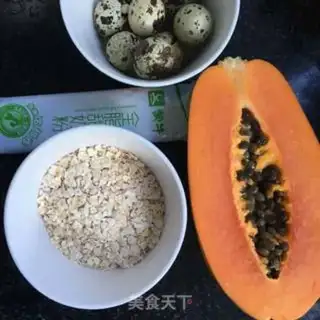 Make Woodmelon oatmeal step 0